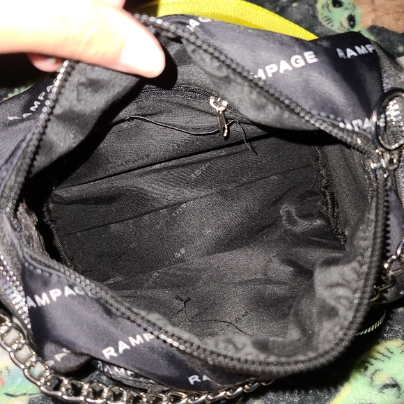 Purse - Picture 2 of 4